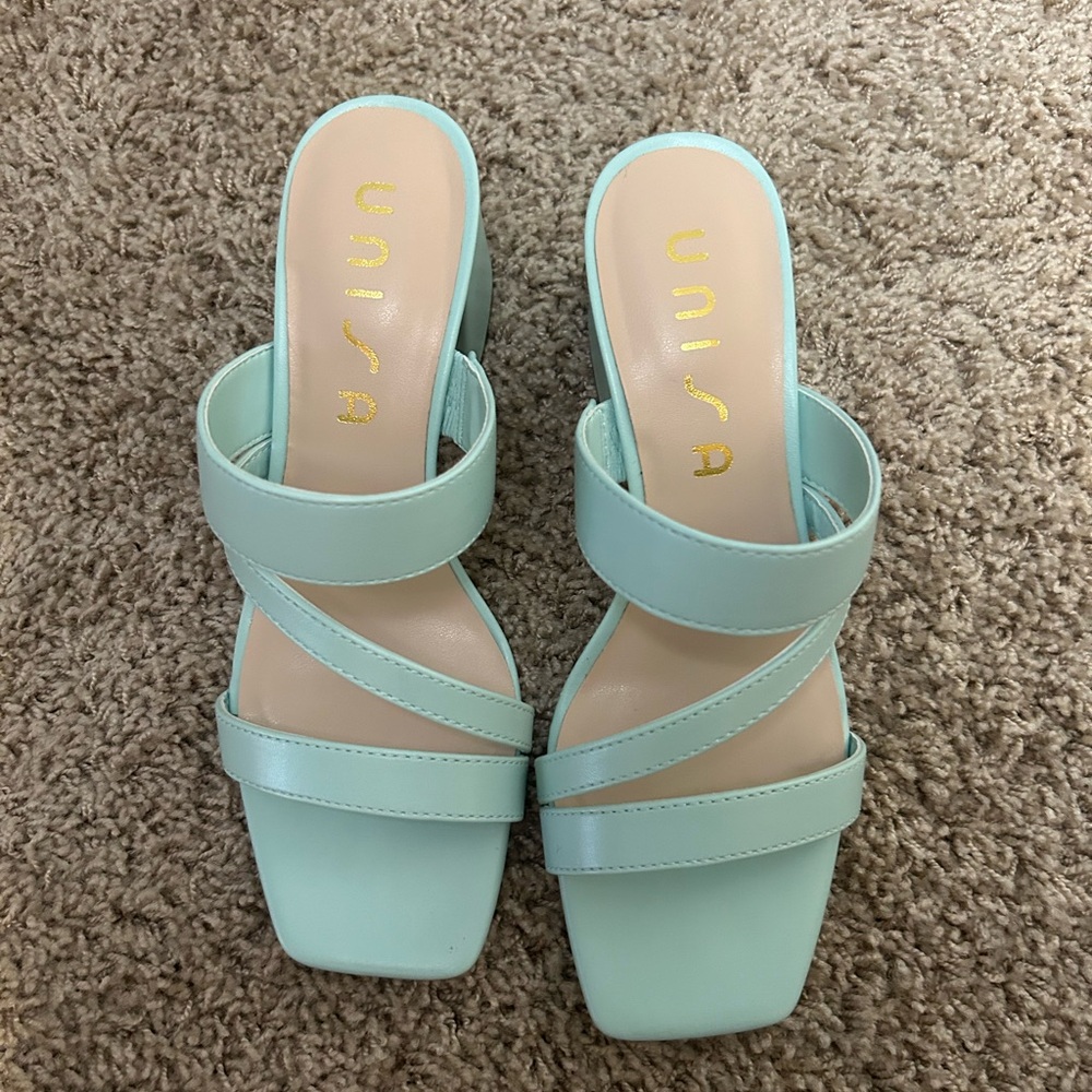 Unisa Women's Aqua Strappy Heels